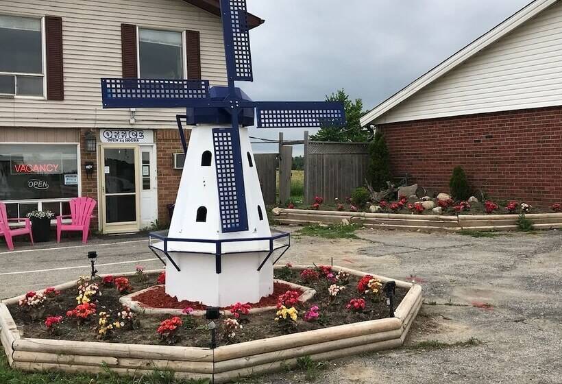 Skyview Motel