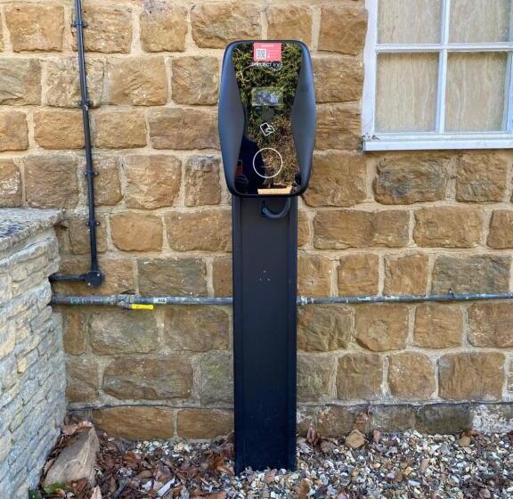 The Hollybush Inn And B&b