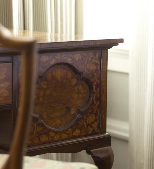 The Manor At Sway – Hotel, Restaurant And Gardens