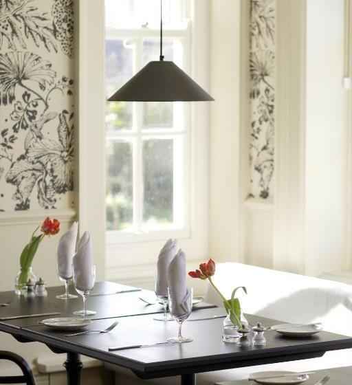 The Manor At Sway – Hotel, Restaurant And Gardens