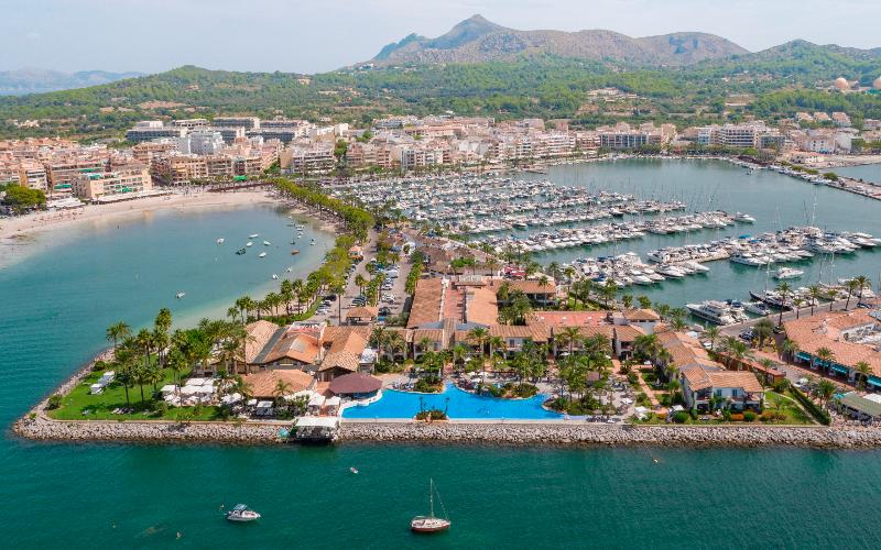 Botel Alcudiamar   Alojamiento Para Navegantes