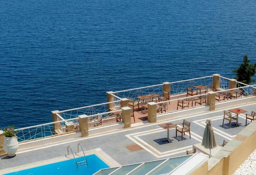 Cape Kanapitsa Hotel & Suites