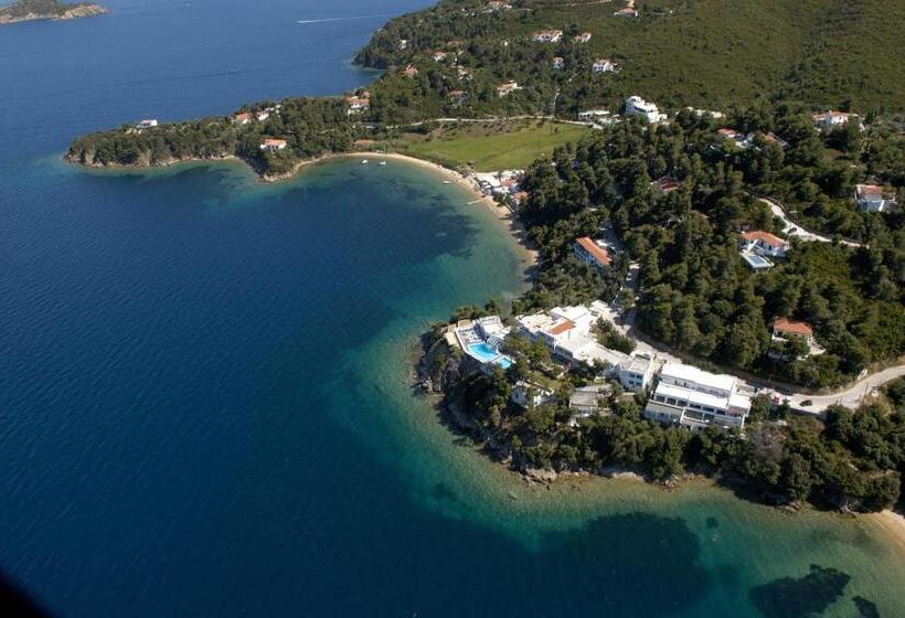 Cape Kanapitsa Hotel & Suites