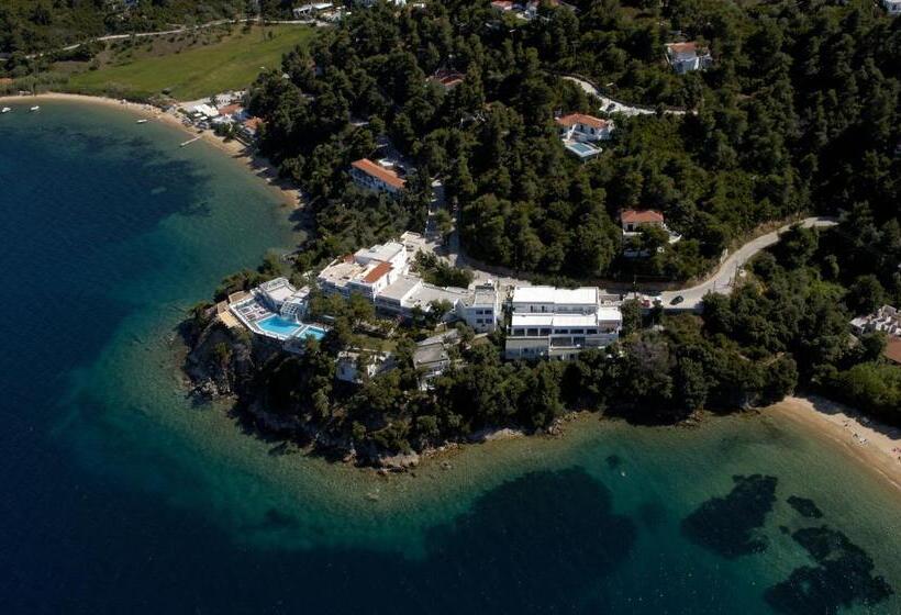 Cape Kanapitsa Hotel & Suites