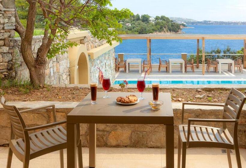 Cape Kanapitsa Hotel & Suites