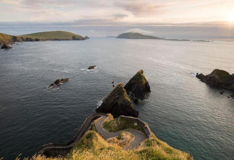Dingle Benners Hotel