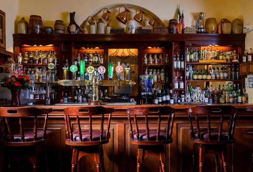 Dingle Benners Hotel