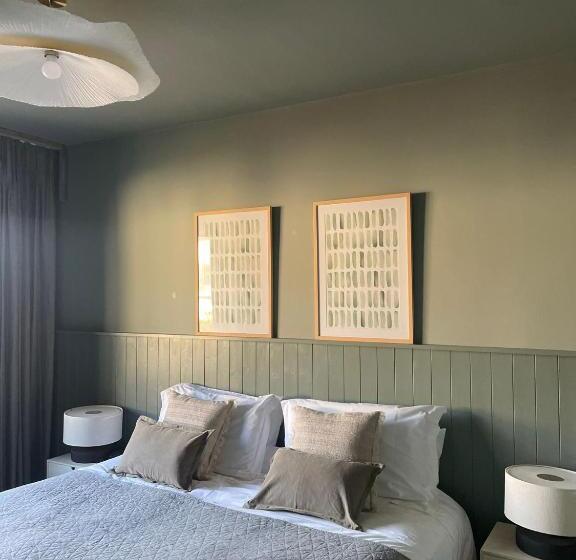 Doonmore Hotel, Bar & Restaurant