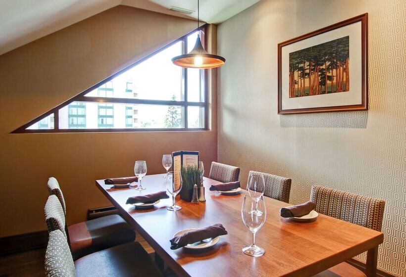 Doubletree Fallsview Resort & Spa By Hilton  Niagara Falls