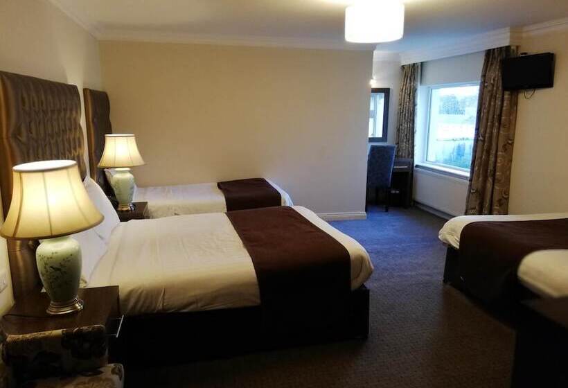 فندق فئة نجمة واحدة Castle Lodge