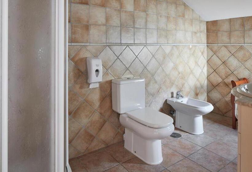 مسافرخانه Leizarooms