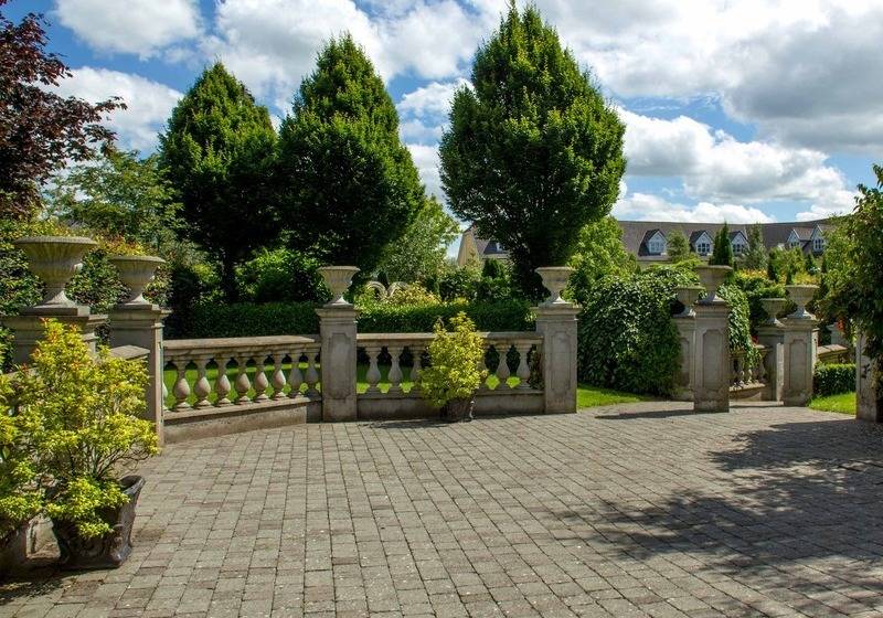 Отель Abbey Court