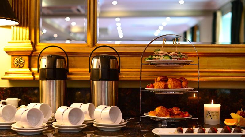 Отель Abbey Court