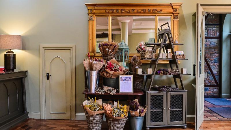 Отель Abbey Court