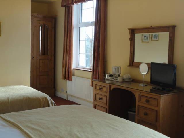 Отель Alpine Guesthouse