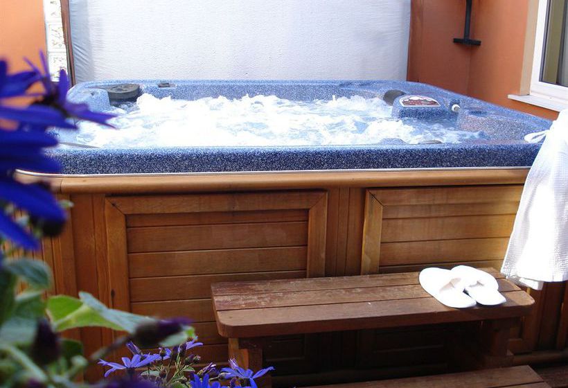 فندق Ashlee Lodge