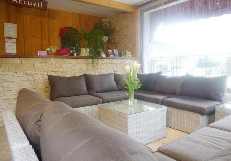 فندق Auberge De Costaroche