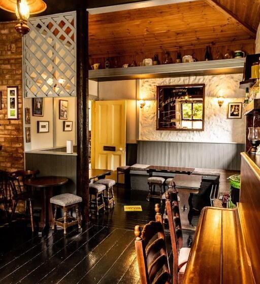 Отель Ballinalacken Castle Country House