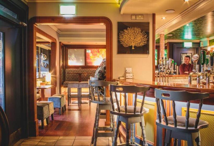 فندق Barr Na Sraide Inn