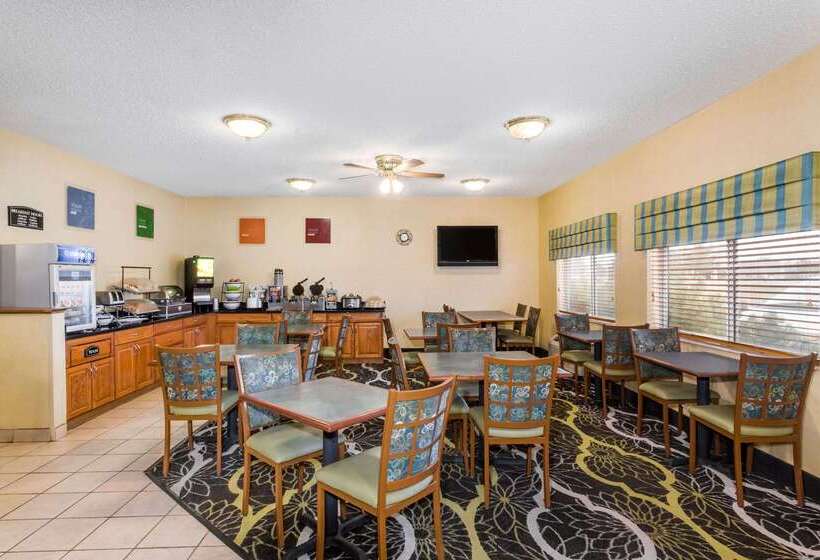 호텔 Baymont By Wyndham Billings