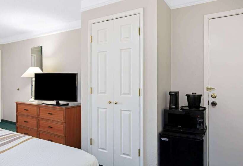 호텔 Baymont By Wyndham Fort Stockton