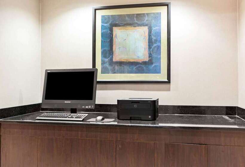 Отель Baymont By Wyndham Fort Stockton