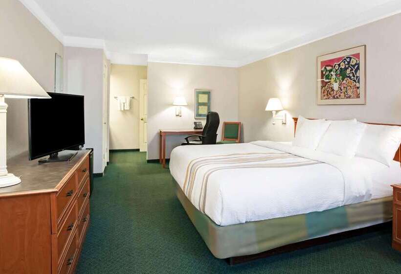 Отель Baymont By Wyndham Fort Stockton