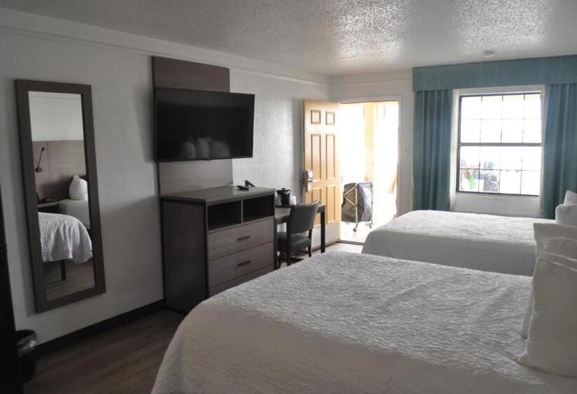 Отель Baymont By Wyndham Fort Stockton