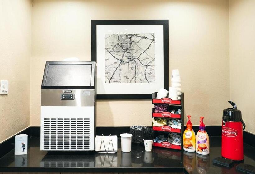 Отель Baymont By Wyndham Fort Stockton