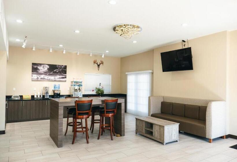 Отель Baymont By Wyndham Fort Stockton