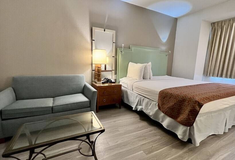 هتل Baymont By Wyndham Orlando International Dr Universal Blvd