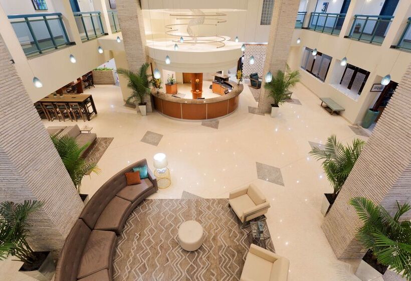 酒店 Best Western Plus Atlantic Beach Resort