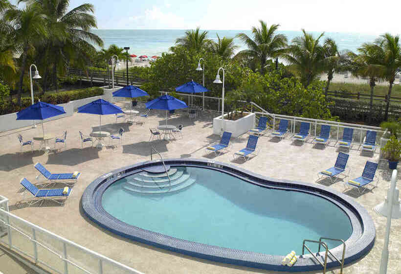 هتل Best Western Plus Atlantic Beach Resort