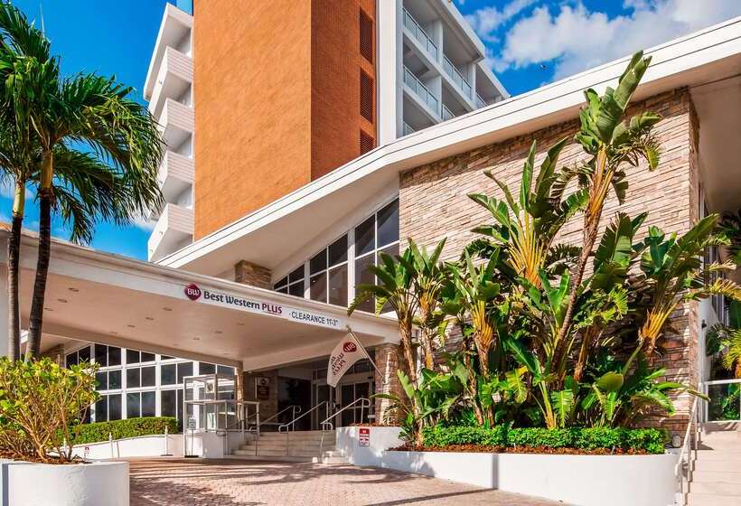 هتل Best Western Plus Atlantic Beach Resort
