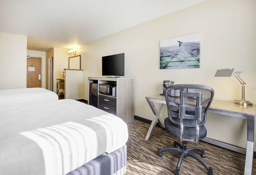 호텔 Best Western Plus Peppertree Airport Inn