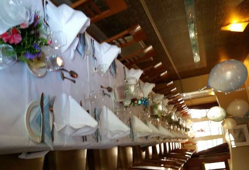 酒店 Blarney Castle