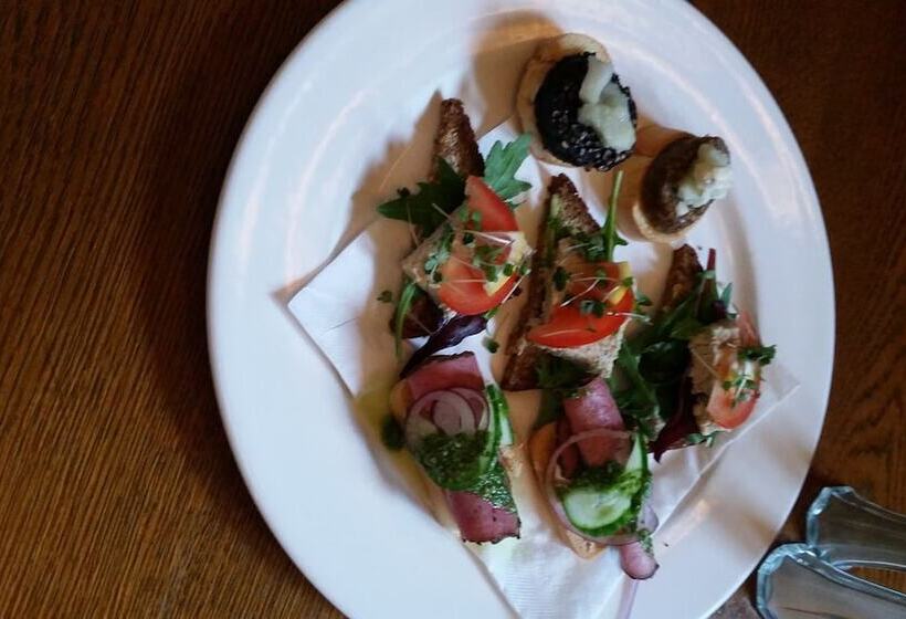 酒店 Blarney Castle