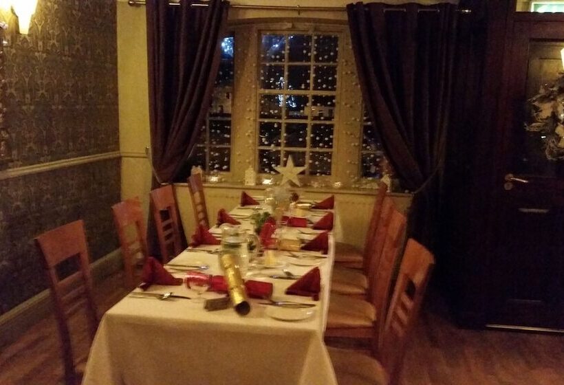 酒店 Blarney Castle