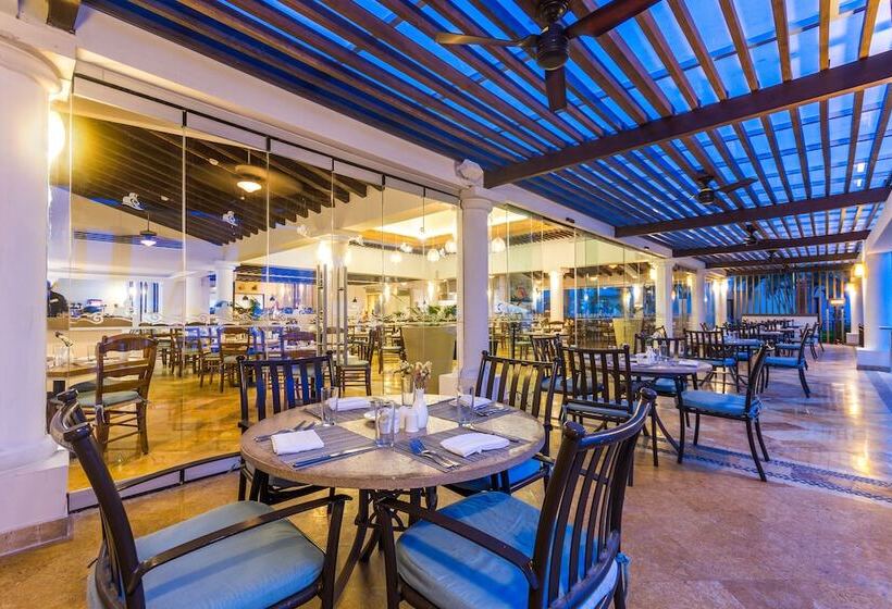 Buenaventura Grand Hotel & Great Moments   All Inclusive