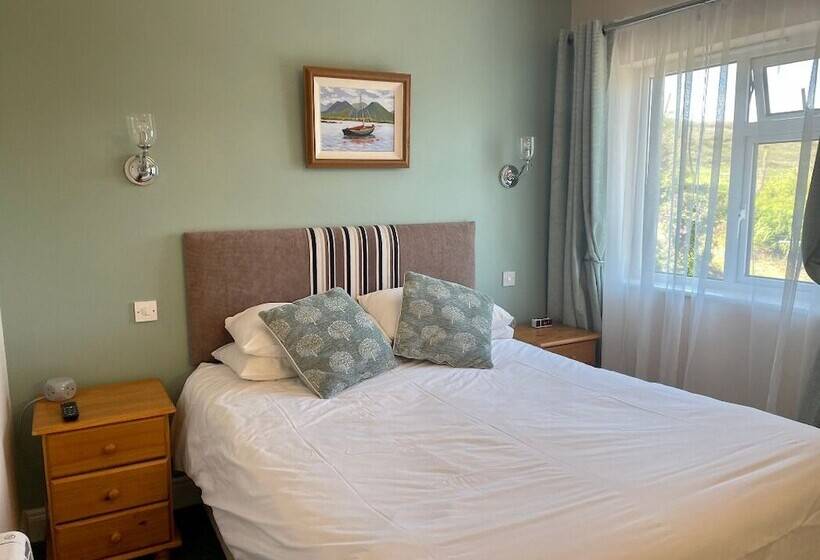 Отель Buttermilk Lodge Guest Accommodation