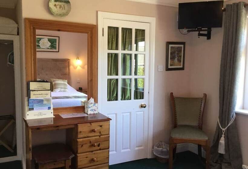 Отель Buttermilk Lodge Guest Accommodation