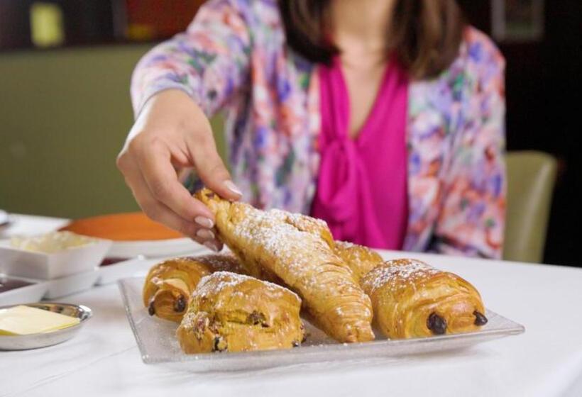 Carrigaline Court Hotel & Leisure Centre