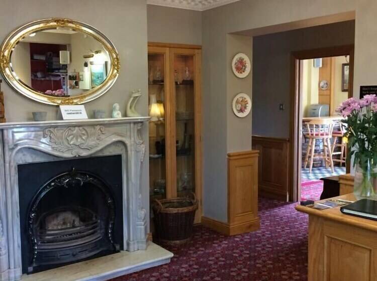 فندق Cashen Course House