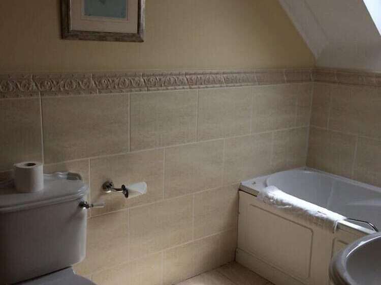 فندق Cashen Course House