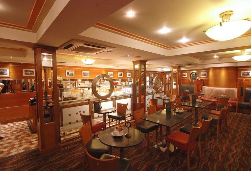 Central Hotel Donegal