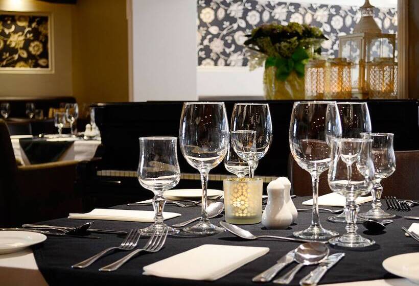 Отель Cill Aodain Court