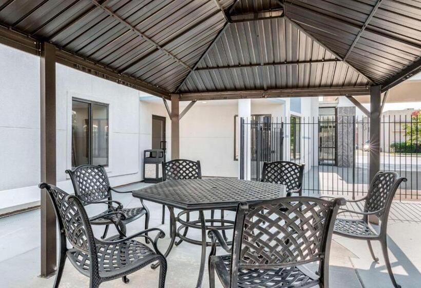 فندق Comfort Inn