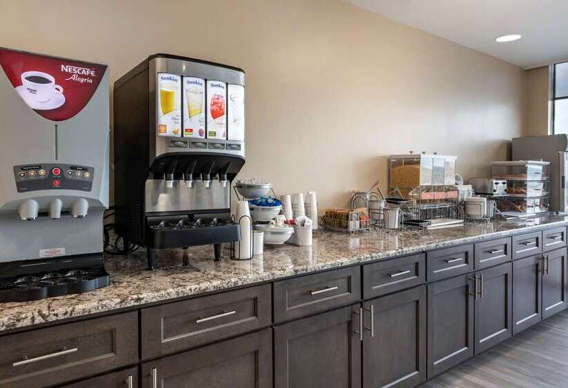 فندق Comfort Inn & Suites Daytona Beach Oceanfront