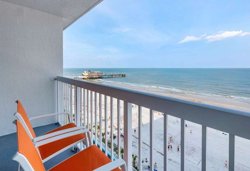 فندق Comfort Inn & Suites Daytona Beach Oceanfront