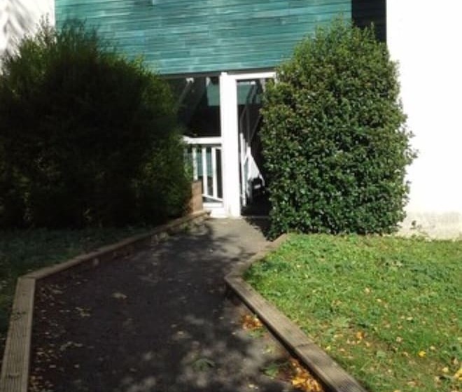 בית מלון כפרי Contact Hôtel Come Inn